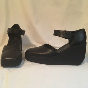 Robert Clergerie ESPACE Black Leather Shoes 9